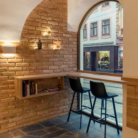 White Wolf Boutique Ξενοδοχείο με διαμερίσματα Όλομουτς