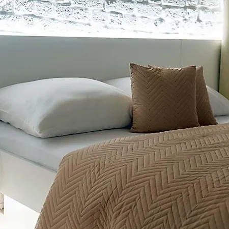 شقة فندقية White Wolf Boutique 3*