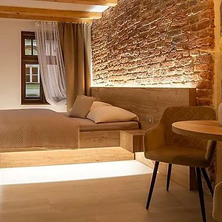 White Wolf Boutique شقة فندقية أولوموك